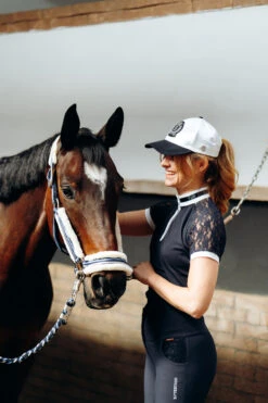 B Vertigo Satin Kappe 23 B Vertigo Satin Kappe -Reitmode Meiste 30879 WH VDB 4