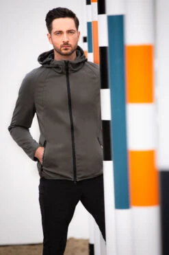 Pikeur Oskar Herren Softshelljacke 7 Pikeur Oskar Herren Softshelljacke -Reitmode Meiste 336715 SGR 2