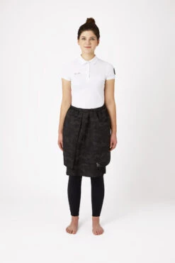 Horze Camo Luminox Reflektiernder Regenreitrock Für Damen 9 Horze Camo Luminox Reflektiernder Regenreitrock Für Damen -Reitmode Meiste 33980 099 03