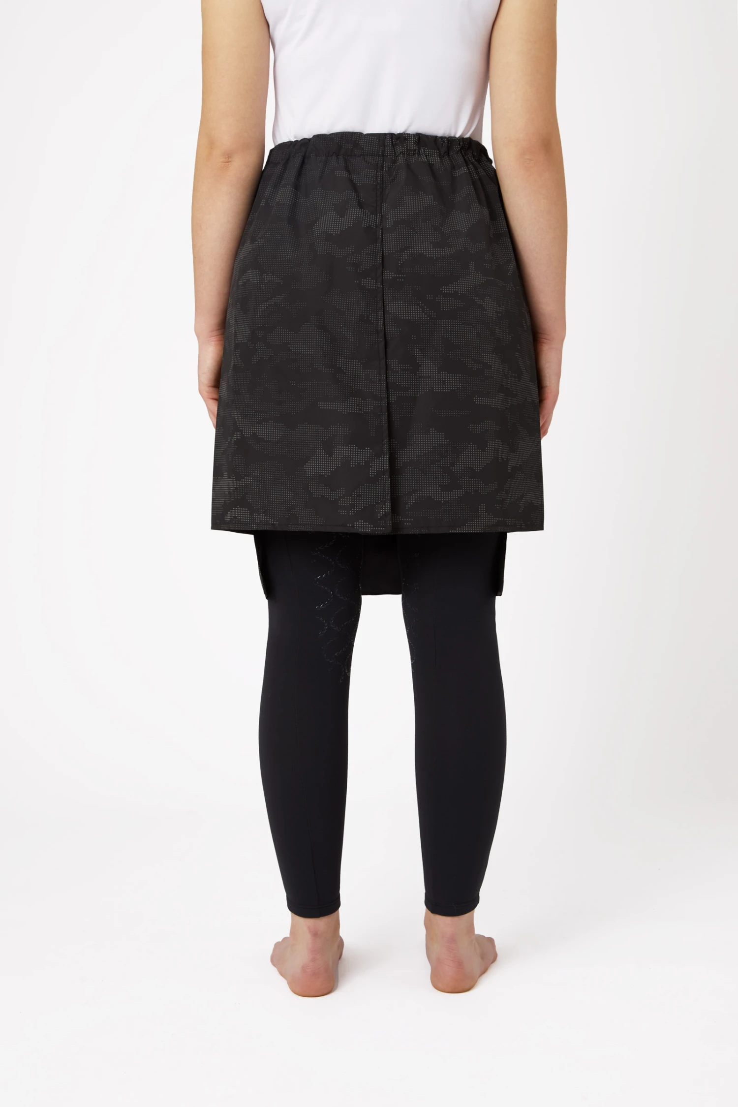 Horze Camo Luminox Reflektiernder Regenreitrock Für Damen 5 Horze Camo Luminox Reflektiernder Regenreitrock Für Damen – Bild 4