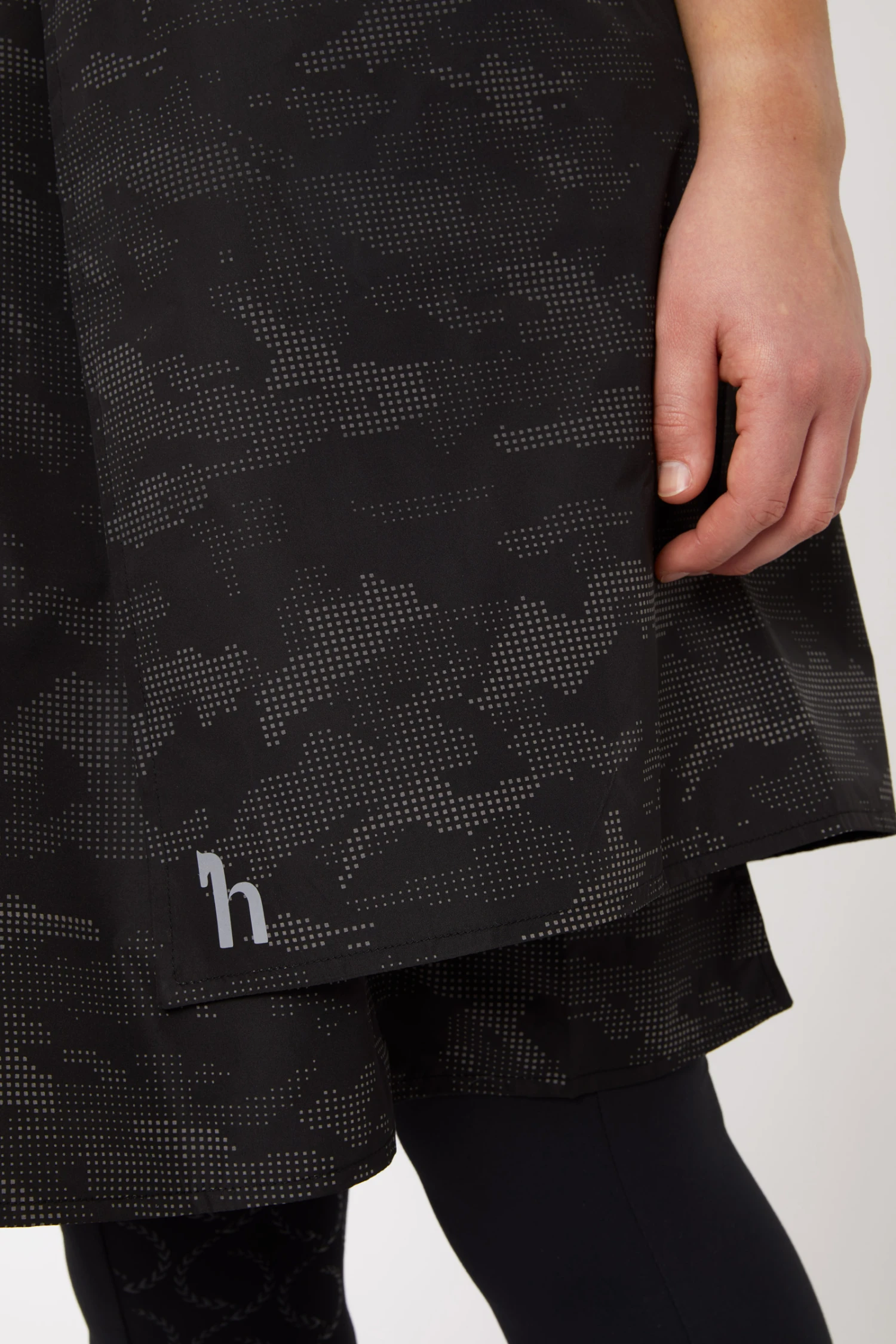 Horze Camo Luminox Reflektiernder Regenreitrock Für Damen 6 Horze Camo Luminox Reflektiernder Regenreitrock Für Damen – Bild 5