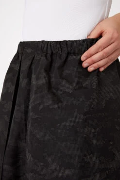 Horze Camo Luminox Reflektiernder Regenreitrock Für Damen 12 Horze Camo Luminox Reflektiernder Regenreitrock Für Damen -Reitmode Meiste 33980 099 06