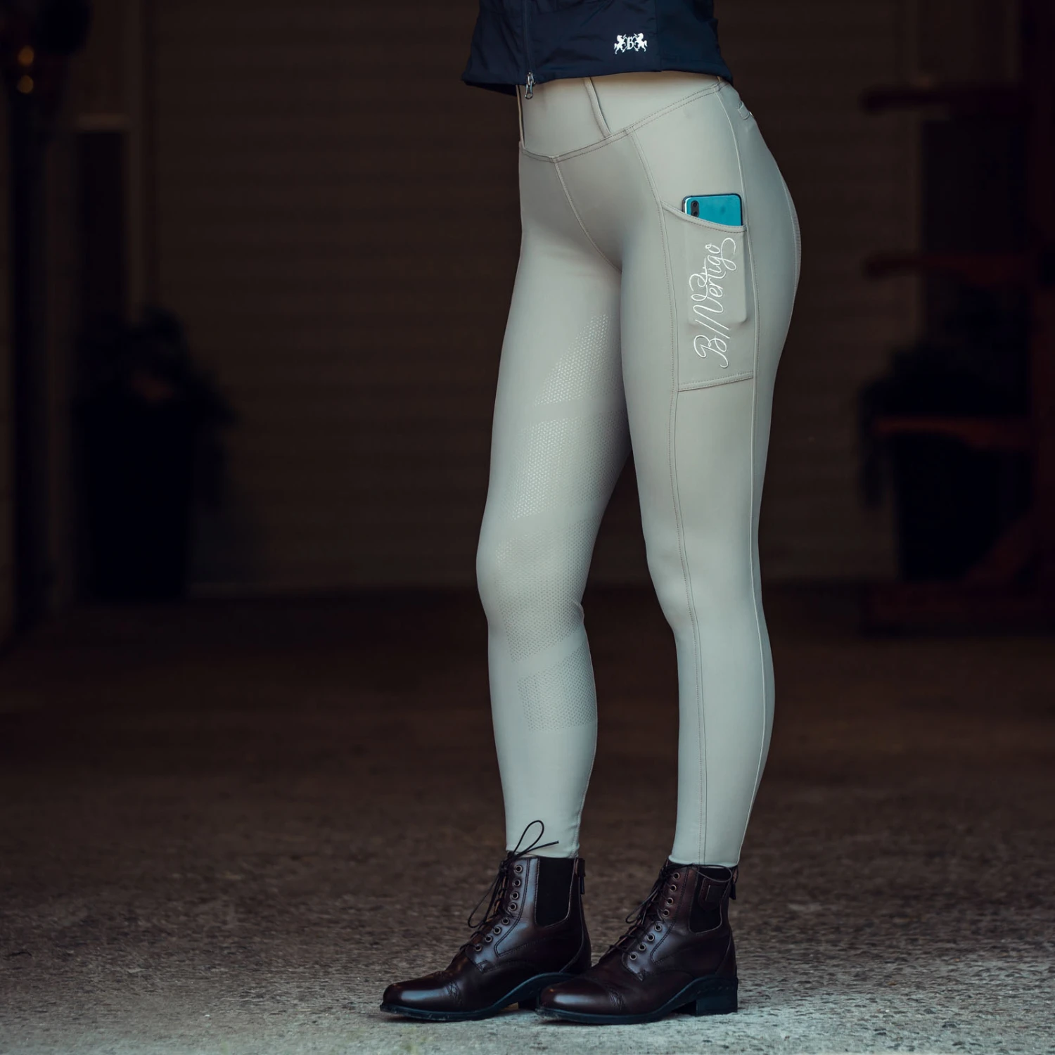 B Vertigo Gia Reitleggings Mit Vollbesatz Mit Gürtelschlaufen Für Damen 7 B Vertigo Gia Reitleggings Mit Vollbesatz Mit Gürtelschlaufen Für Damen – Bild 5