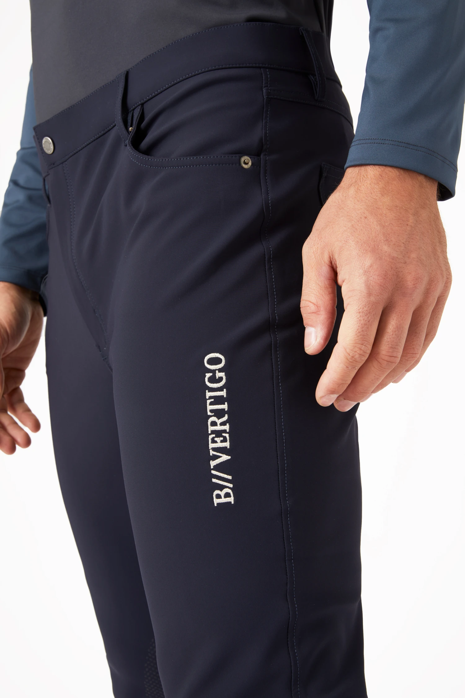 B Vertigo Ethan Funktionale Herren Reithose Mit Kniebesatz 6 B Vertigo Ethan Funktionale Herren Reithose Mit Kniebesatz – Bild 5