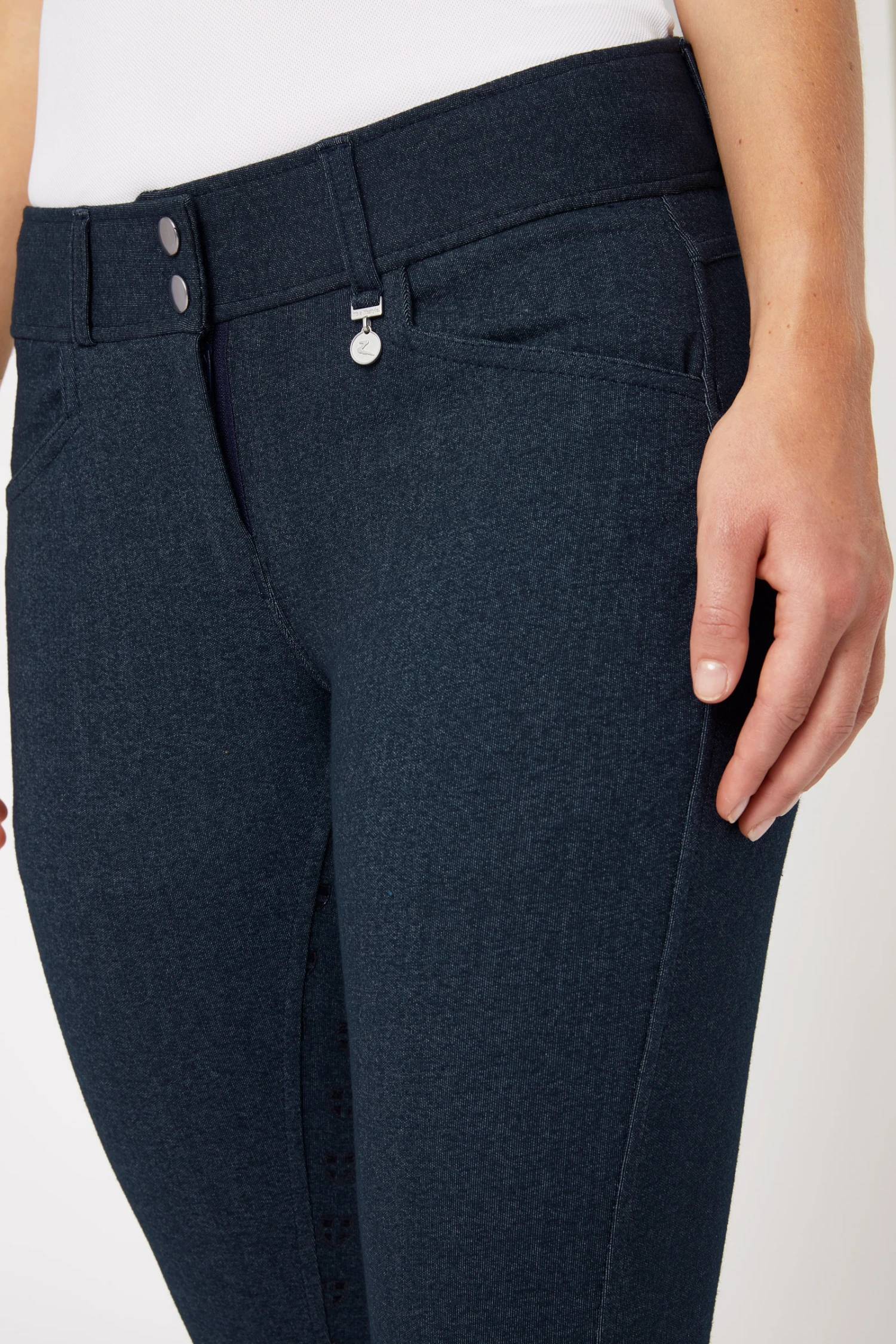 Horze Damen Jeansreithose Mit Silikonvollbesatz Und Hohem Bund 7 Horze Damen Jeansreithose Mit Silikonvollbesatz Und Hohem Bund – Bild 5